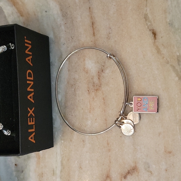 Set of 3 Alex and Ani Bracelets in Gift Box - Picture 7 of 7